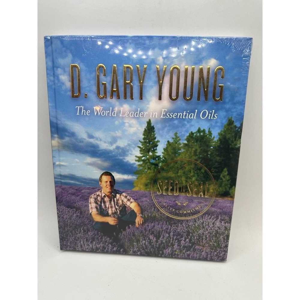 D. Gary‎ Young The World Leader in Essential Oils Hardcover Young Living Book